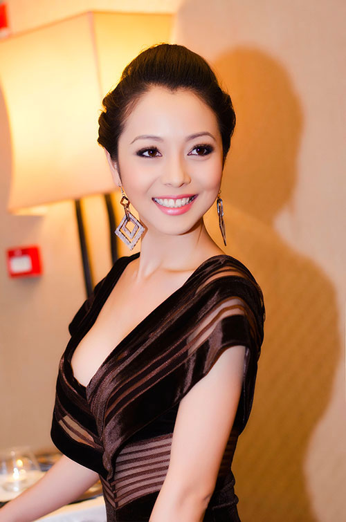 Jennifer Phạm,hoa hậu châu á tại mỹ,hà kiều anh,chi bảo,mc tuấn tú
