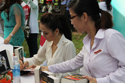 Diễm Hương,Hoa hậu Diễm Hương