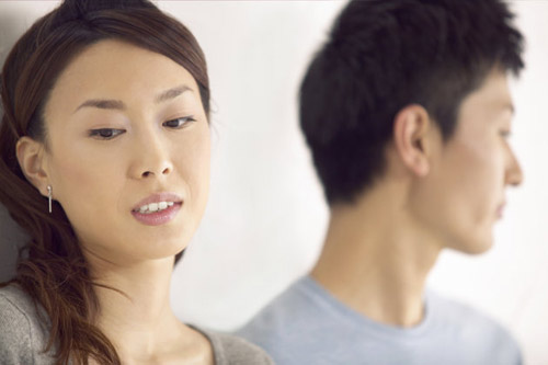 quan hệ với gái làng chơi,ngủ với gái làng chơi,bóc bánh trả tiền,nhiễm HIV