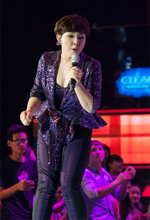 Vietnam Idol,Quốc Trung,Nguyễn Quang Dũng,Mỹ Tâm,Ya Suy,Hương giang