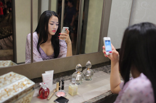Phim việt,chiêu câu khách của phim việt,angela phương trinh,lý nhã kỳ,midu