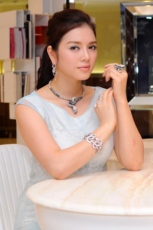 Trang sức,trang sức sao,trang sức rắn