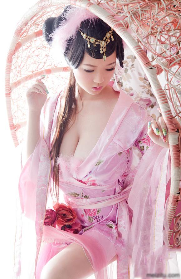 Hot girl,mộng điềm