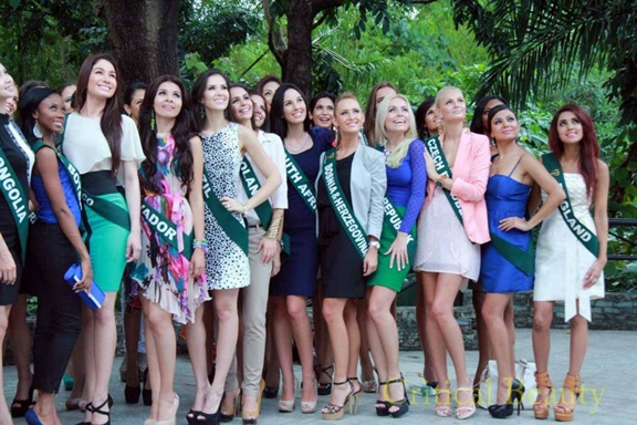 Á hậu hoàng anh,á hậu việt nam 2012,Hoa hậu Trái đất 2012,Miss Earth2012