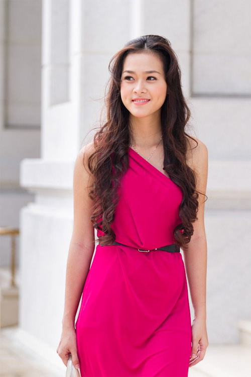Hot girl,Quỳnh Chi,Huyền Trang,Yến Korea,Diệp Bảo Ngọc
