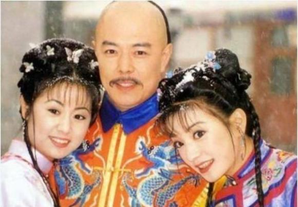 Hoàn Châu Cách Cách,Quỳnh Dao
