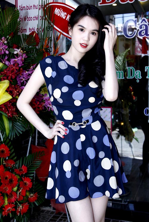 Ngọc Trinh,nữ hoàng nội y,người mẫu,Nội y