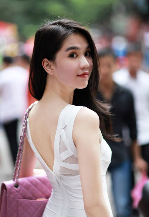 Ngọc Trinh,nữ hoàng nội y,người mẫu,Nội y