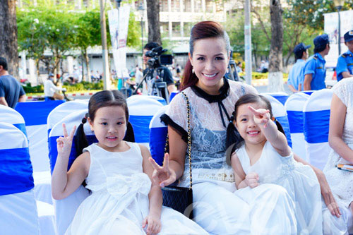 Sao Việt,Tết dương lịch,Trương Ngọc Ánh,Thúy Hạnh,Thái Hà,Maya