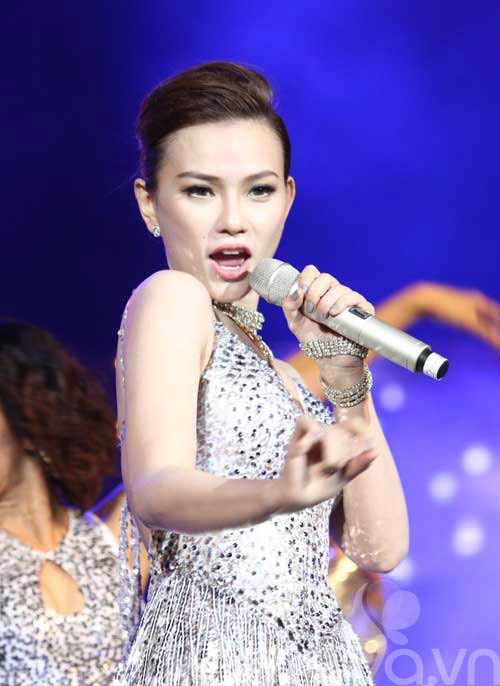 Hồng Quế,Hoàng Yến,Thanh Thúy,Đẹp như sao