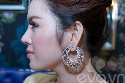Lý Nhã kỳ,thời trang,áo độc nhất vô nhị,đắt