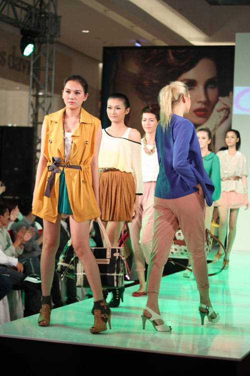 Ngọc Trinh,xinh đẹp,gợi cảm,trang phục,thời trang