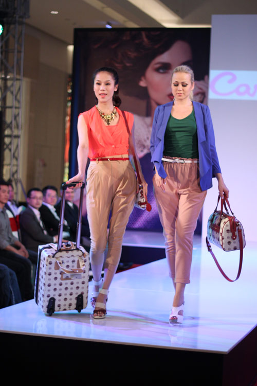 Ngọc Trinh,xinh đẹp,gợi cảm,trang phục,thời trang