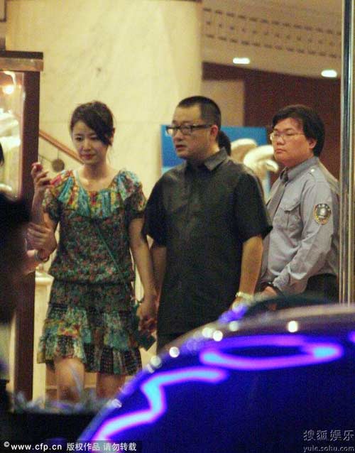 paparazzi,tin đồn,sao,trang nhung,Lý Á Bằng,Khương Văn,Trần Quán Hy,Tôn Lệ,Chung Hân Đồng