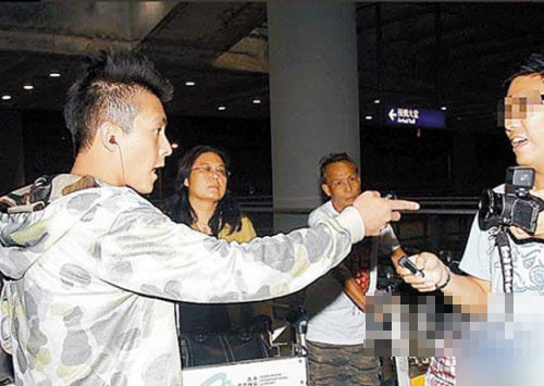 paparazzi,tin đồn,sao,trang nhung,Lý Á Bằng,Khương Văn,Trần Quán Hy,Tôn Lệ,Chung Hân Đồng