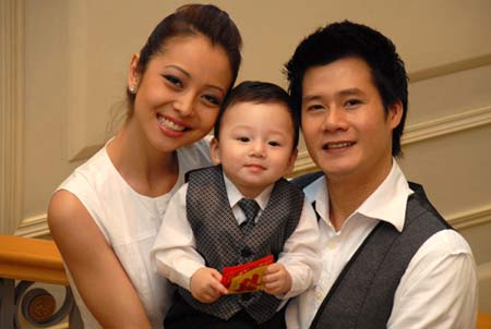Quang Dũng,Jennifer phạm,bé Bảo Nam