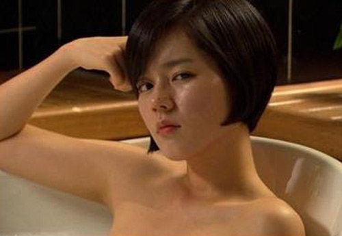 Sao Hàn,tắm bỏng mắt,sexy,nóng bỏng,lee min hoo,Song Seung Heon,Kim Tae Hee,Jang Dong Gun