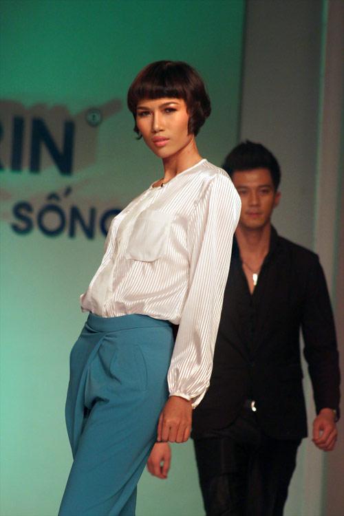 Hồng Quế,siêu mẫu,người mẫu,xinh đẹp,gợi cảm,gương mặt sáng giá