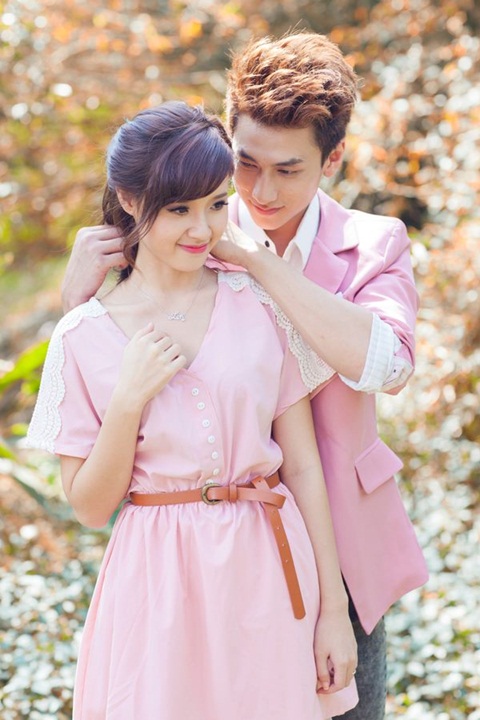 đầm chữ V siêu sexy,sao tây,sao Việt,thời trang,Thanh Hằng,Midu,Phương Thanh,người đẹp