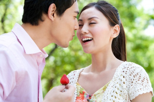 cưới chồng chị,em gái,giới trẻ,gia đình,phá vỡ hạnh phúc