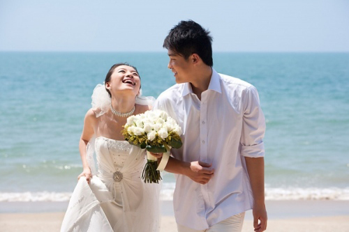 cưới chồng chị,em gái,giới trẻ,gia đình,phá vỡ hạnh phúc