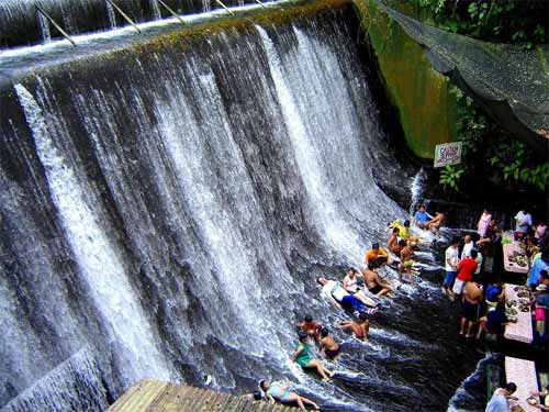chuyện lạ,chuyện lạ thế giới,phi thường,kỳ quặc,nhà hàng,thác nước