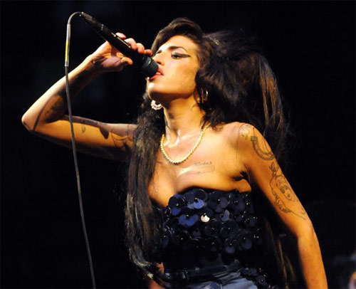 ca sĩ,Amy Winehouse,họa mi tóc xù