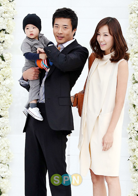 Sao hàn,kết hôn,showbiz Hàn,Jang Dong Gun,Go So Young,Kim Hee Sun,Park Joo Young