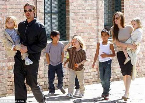 Angelina Jolie,Brad Pitt