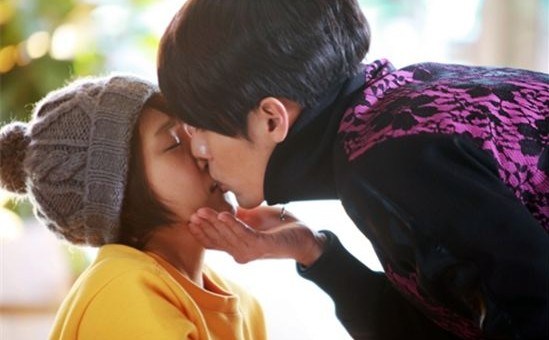 phim hàn,sao hàn,nụ hôn,Ha Ji Won,Lee Seung Gi