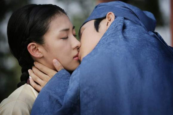 phim hàn,sao hàn,nụ hôn,Ha Ji Won,Lee Seung Gi