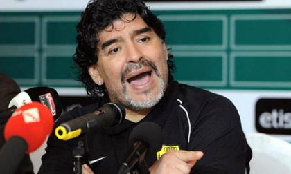 Huyền thoại bóng đá, Maradona, bồ trẻ, Argentina