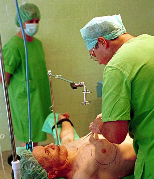 Chuyện lạ,chuyện lạ thế giới,phi thường,kỳ quặc,vợ chồng