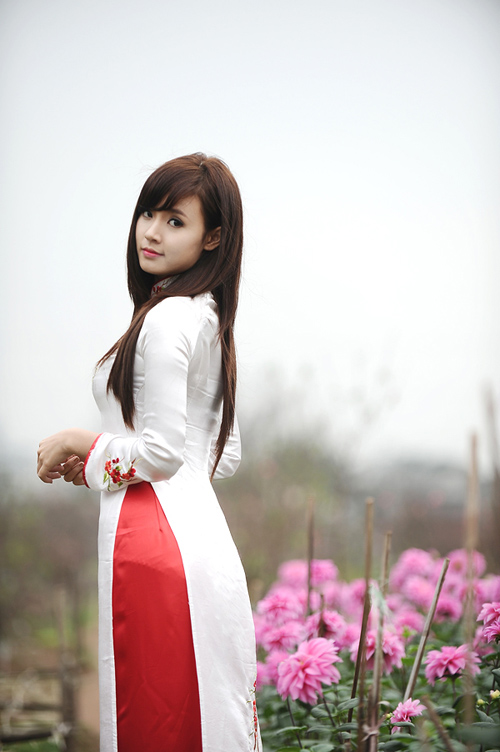 Hot girl,midu,áo dài