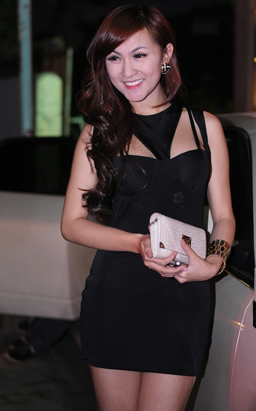 hotgirl,Kelly,phẫu thuật thẩm mỹ