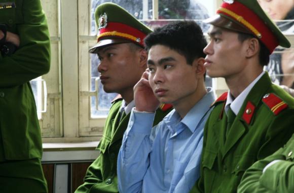 vụ án,án mạng. giết người,cướp tiệm vàng,tiệm vàng ngọc bích,lê văn luyện,bé bích