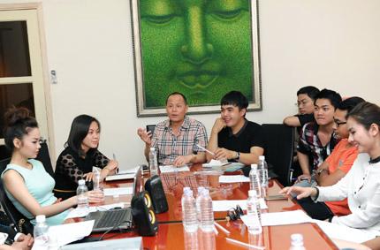Minh Hằng,Bước nhảy hoàn vũ