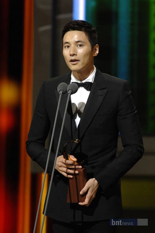 showbiz Hàn,Kbiz,Park Ha Sun,Park Mi Sun,Yoon Ha,Won Bin,Son Ye Jin,Song Hye Kyo