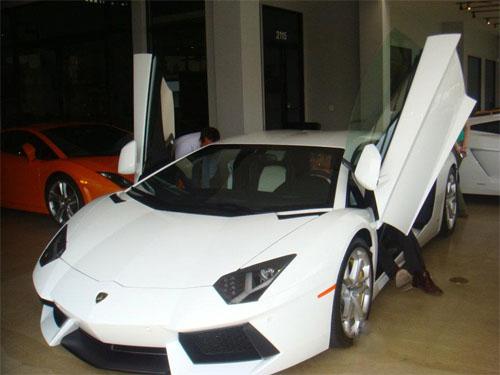 Cường Luxury,Lamborghini Aventador 
