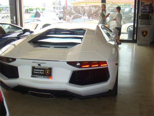 Cường Luxury,Lamborghini Aventador 