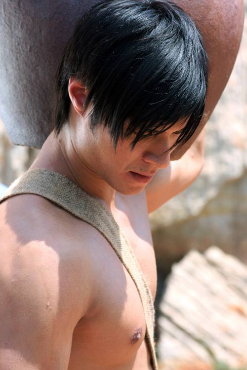 Ngọc Viễn Đông,ngô thanh vân