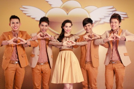 Ba bau,Ho Ngoc Ha,Ho Quynh Huong,Ngo Thanh Van,V Music,365,Artista Band