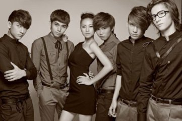 Ba bau,Ho Ngoc Ha,Ho Quynh Huong,Ngo Thanh Van,V Music,365,Artista Band