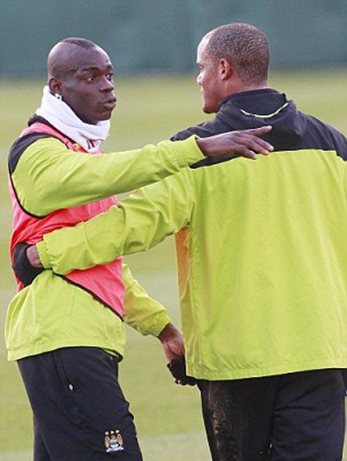 Balotelli,cầu thủ,bóng đá,Mario Balotelli,ngựa chứng,nude,phim,diễn viên,porn