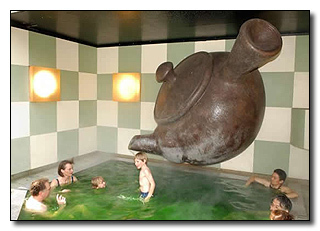 Chuyện lạ,chuyện lạ thế giới,phi thường,kỳ quặc,spa