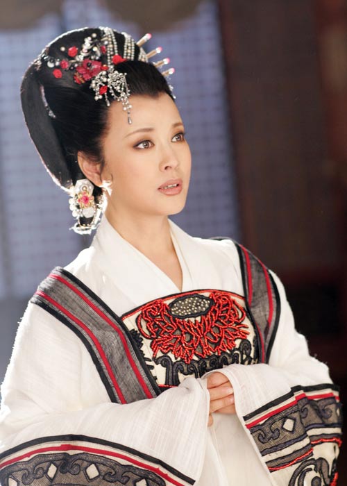 Lưu Hiểu Khánh,diễn viên,trẻ lâu,nghệ sĩ,gọt cằm,thẩm mỹ,phẫu thuật