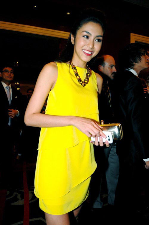 Tăng Thanh Hà,áo dài,nữ diễn viên,diễn viên,nét đẹp,Hà Tăng,chân dài,người mẫu,ngôi sao,mỹ nhân