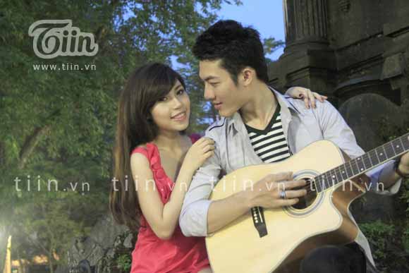 Thùy Trang,ca sĩ,em gái,Thùy Trang,khoe ngực,vòng 1,mát mẻ,sexy,Sao Mai Điểm hẹn