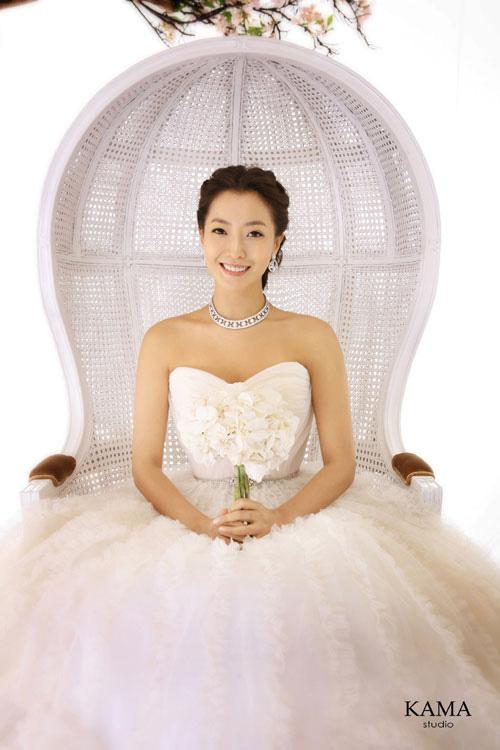 Váy cưới Hàn Quốc Young Bridal | Shopee Việt Nam