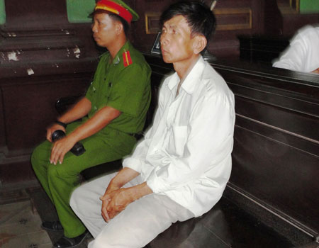 Vụ án,án mạng,giết người,ghen,tình cũ,cha đẻ